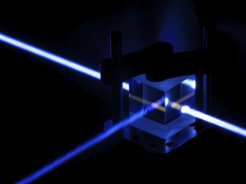 Entangled photons at the nanoscale