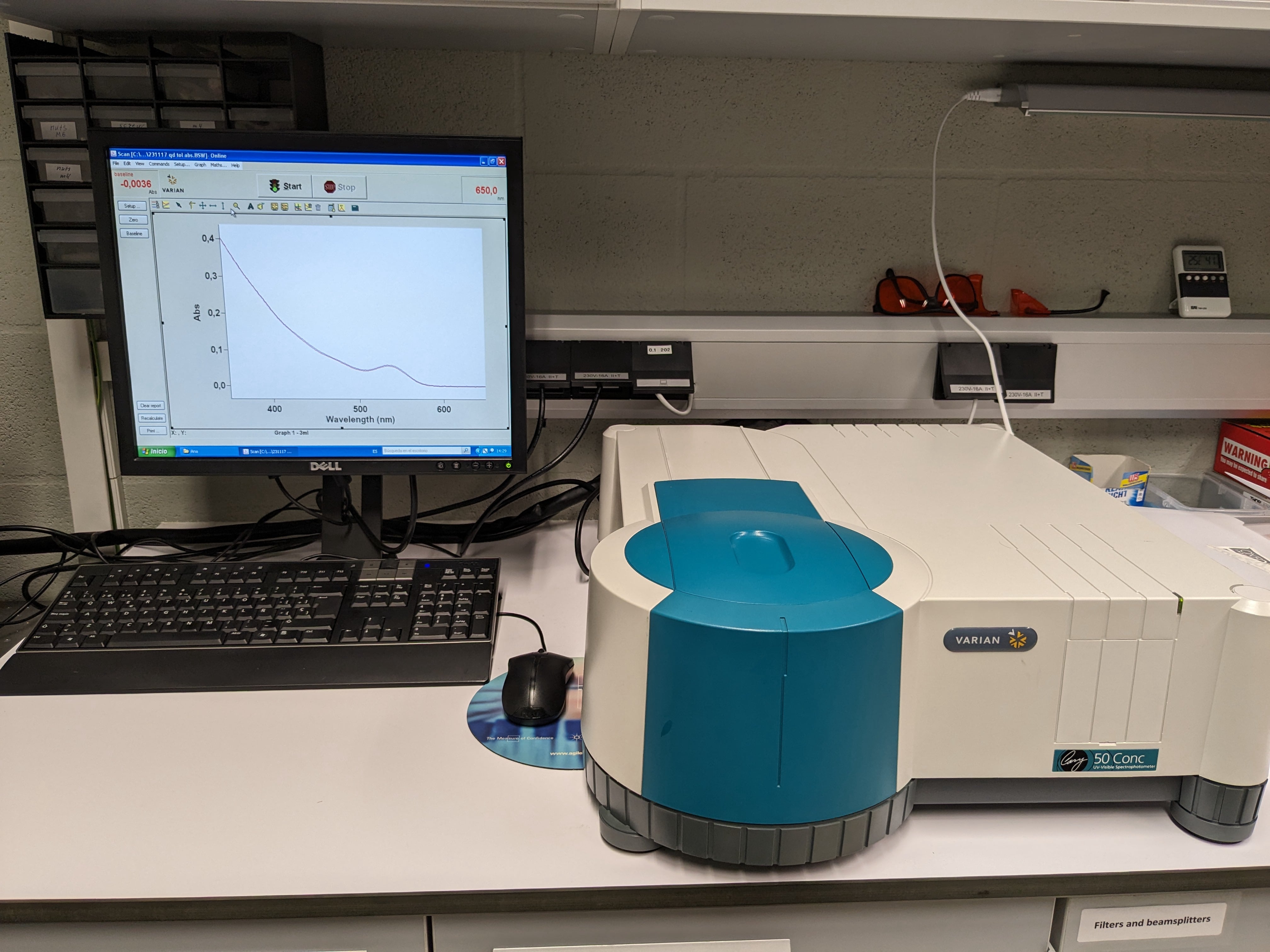 Agilent Cary UV-Vis spectrophotometer