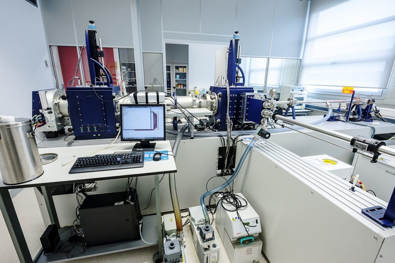 External Services CFM Materials Physics Center